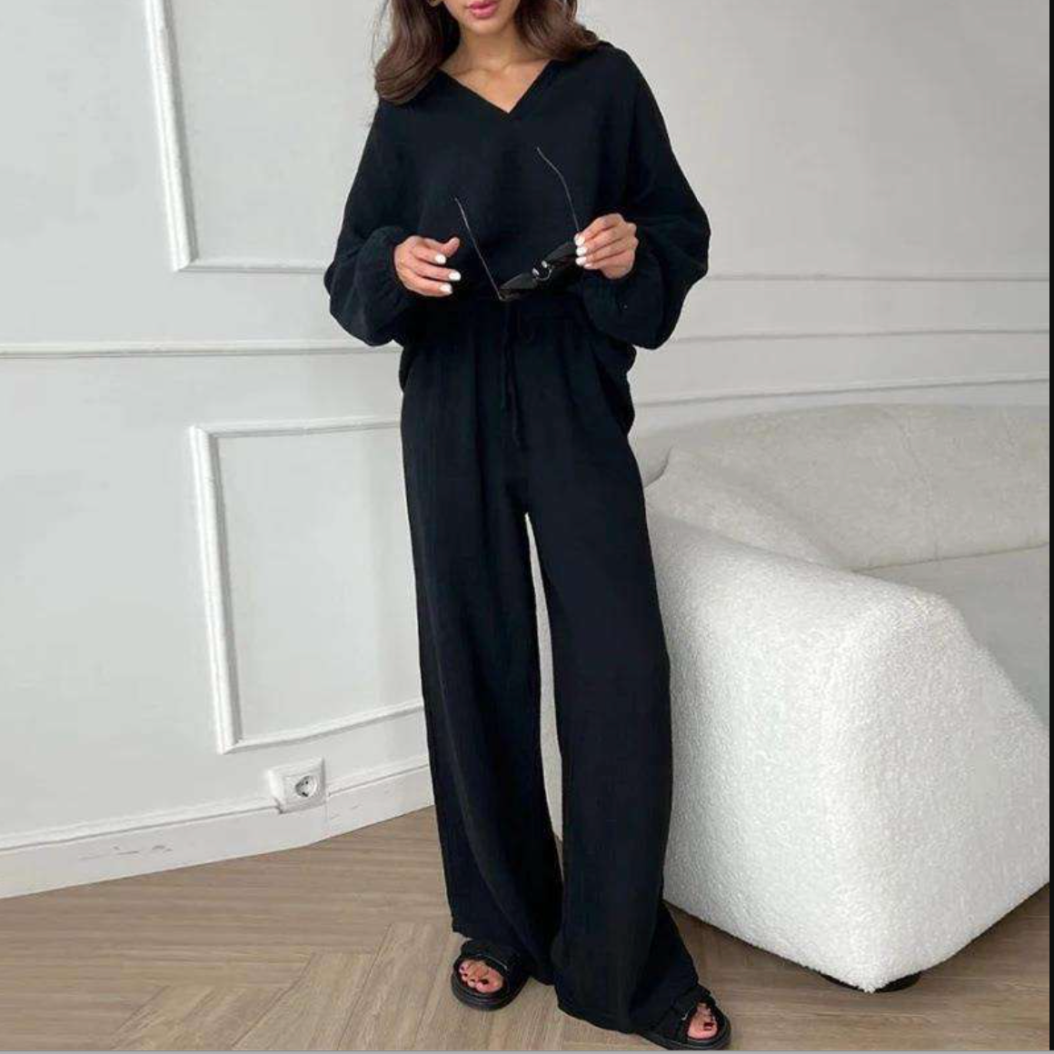 Women's Crinkle Lounge Set – V-Neck Top & Wide-Leg Pants